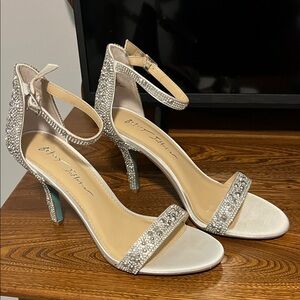 Betsey Johnson Rhinestone Silver Heels Size 8.5